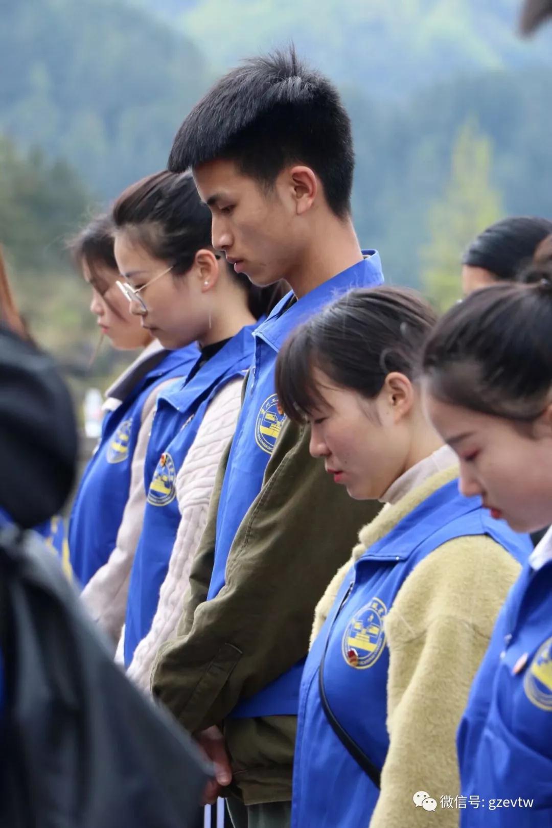 beat365英国官方网站“青春心向党·建功新时代” 清明祭英烈主题团日活动(图2)