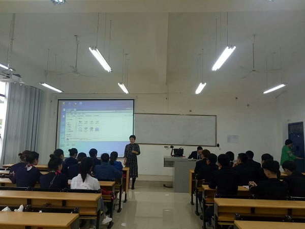 中国国际航空王思洋乘务长等人对beat365进行教学评估并做指导(图3)