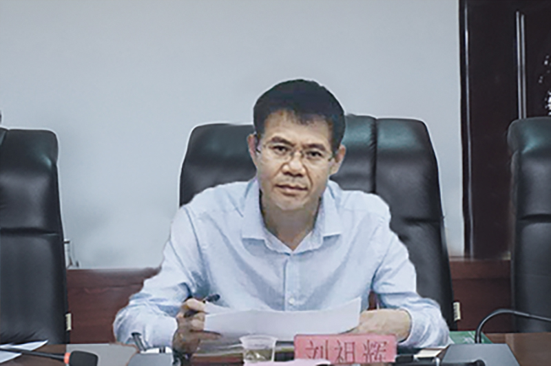 铜仁市政协副主席杨晓敏一行到beat365开展专题调研(图3)