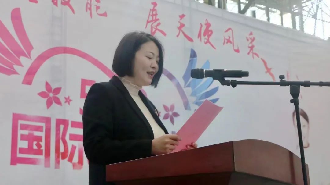 beat365英国官方网站举行5·12国际护士节活动暨授帽仪式(图10)