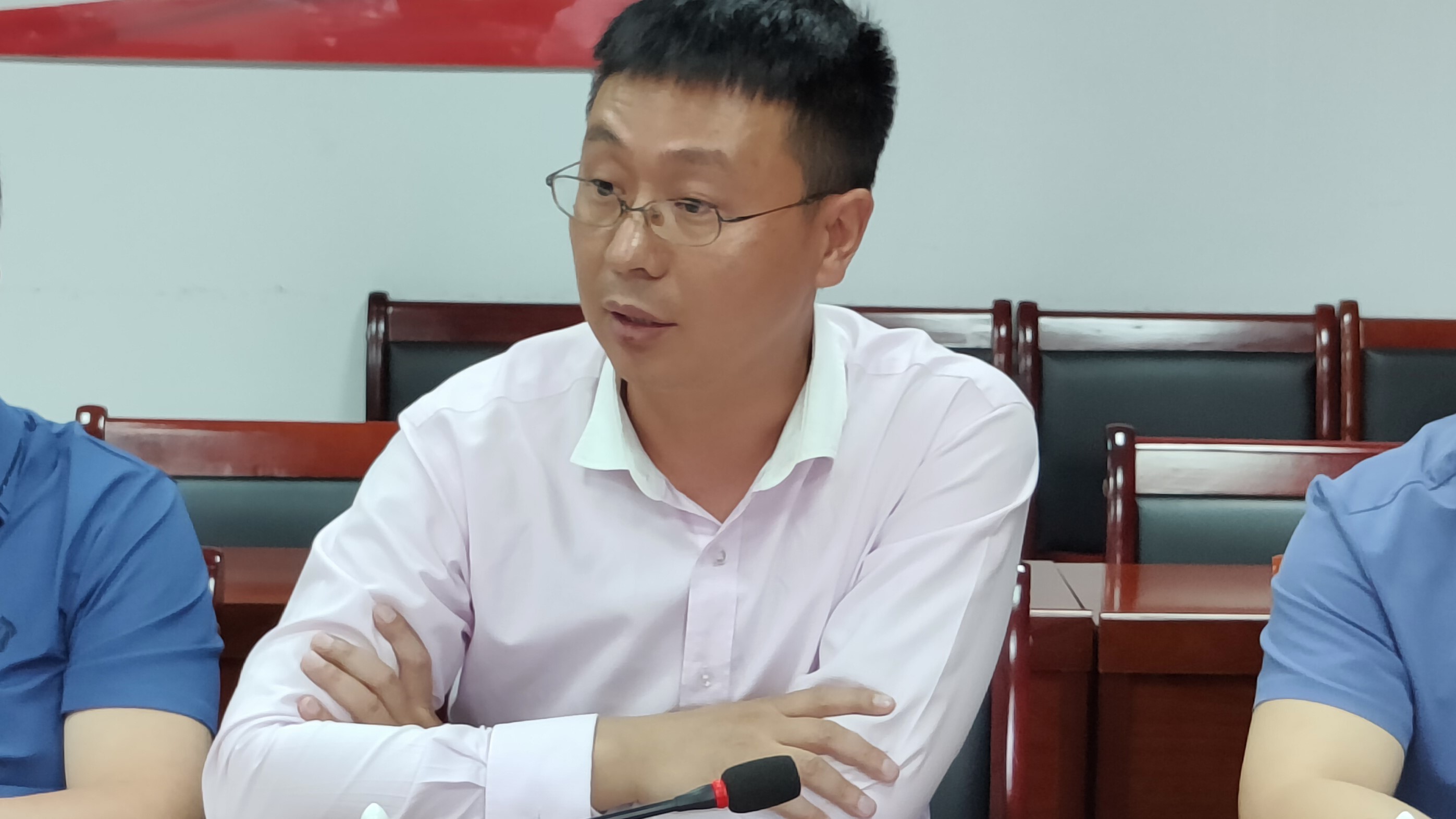 九三学社铜仁市委到beat365英国官方网站开展调研座谈会(图3)