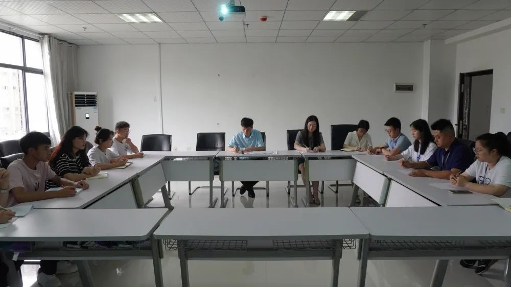 贵州省教育厅专家组到beat365英国官方网站开展2021年度年检工作(图5)