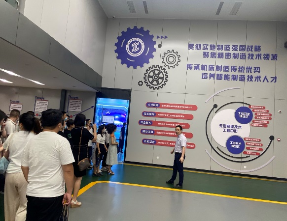 beat365英国官方网站派出教学一线教师(辅导员)赴西北农林科技大学开展教师教学核心能力提升专题研修(图4) beat365英国官方网站派出教学一线教师(辅导员)赴西北农林科技大学开展教师教学核心能力提升专题研修(图4)