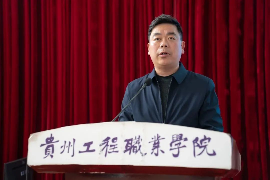 扬技能之帆 启梦想之旅——建筑工程学院“技能竞赛活动月”暨2023年学生职业技能大赛总结表彰大会召开(图4) 扬技能之帆 启梦想之旅——建筑工程学院“技能竞赛活动月”暨2023年学生职业技能大赛总结表彰大会召开(图4)