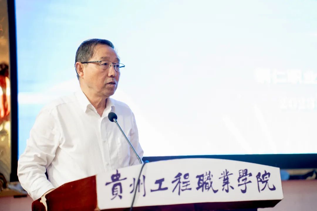 beat365举行2023年“宏志助航计划”培训开班仪式(图5) beat365举行2023年“宏志助航计划”培训开班仪式(图5)