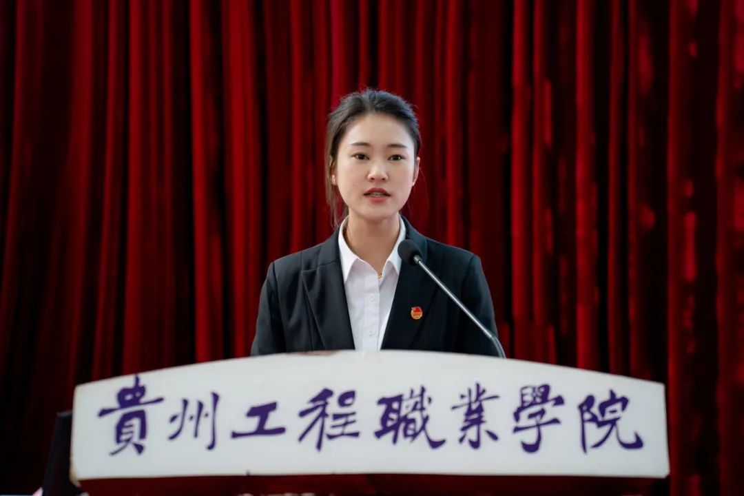 共青团beat365英国官方网站委员会第七期“青年马克思主义者培养工程”培训班结业典礼暨第八期开班式(图2) 共青团beat365英国官方网站委员会第七期“青年马克思主义者培养工程”培训班结业典礼暨第八期开班式(图2)