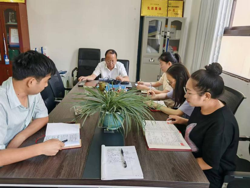 助力学子 启航未来(图1) 助力学子 启航未来(图1)