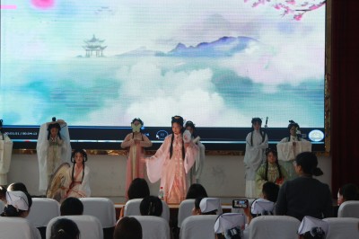 多元技能竞风采 健康护航谱新篇——护理学院成功举办beat365英国官方网站首届“健康护航杯”技能大赛开幕式(图8)