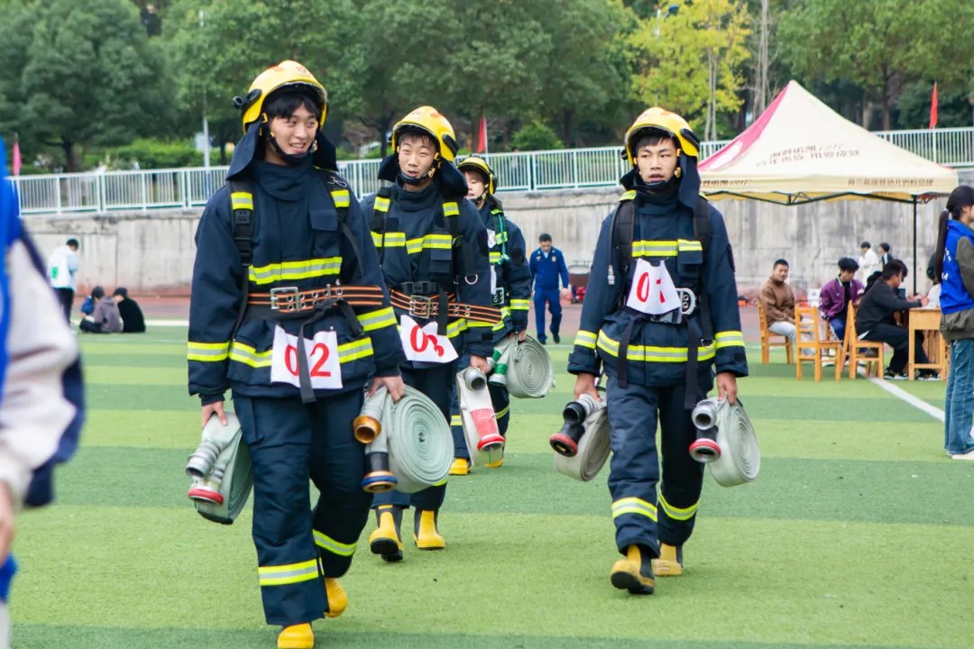 beat365英国官方网站举办德江县第三届大学生消防技能运动会(图9)