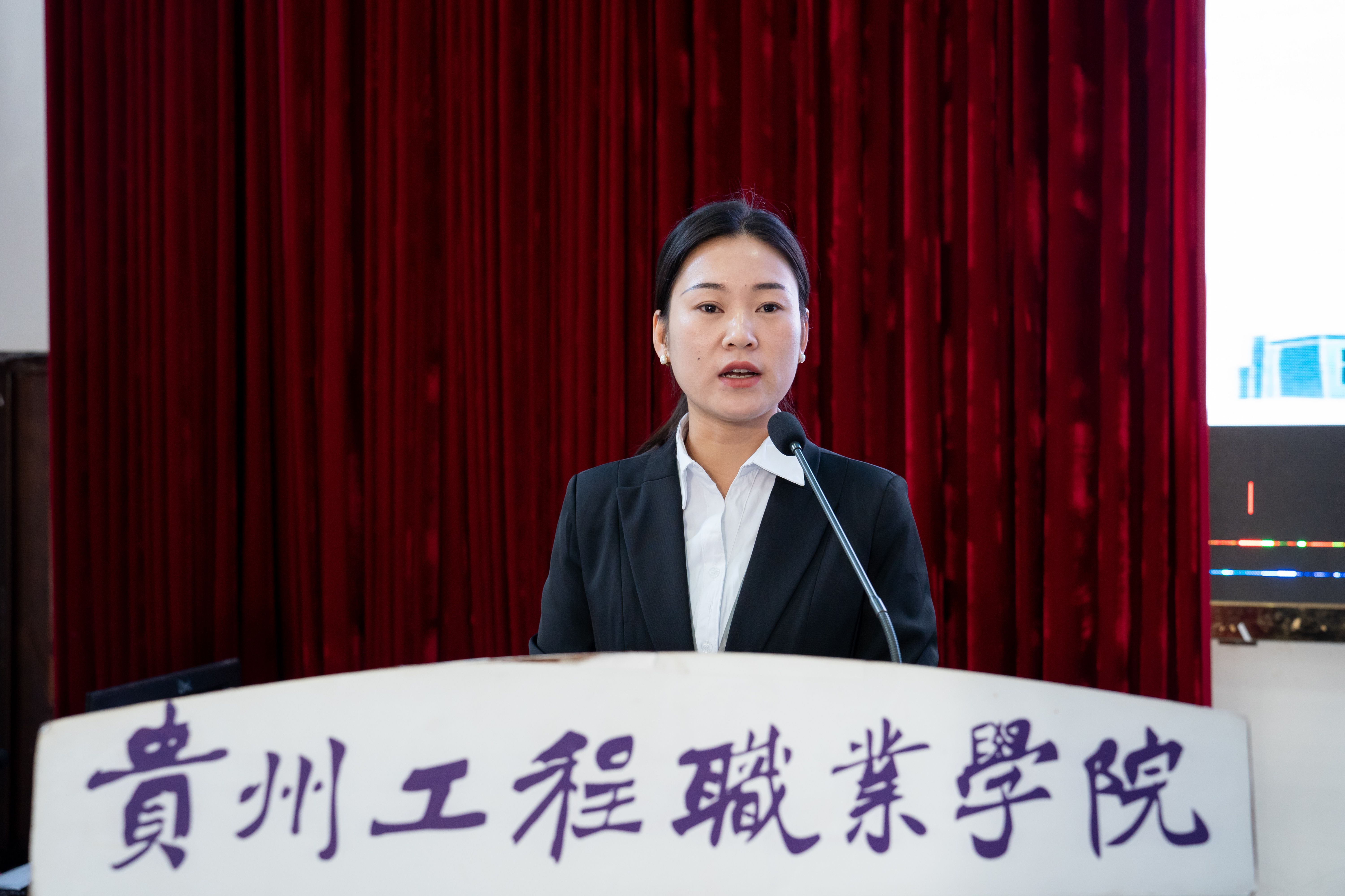 beat365英国官方网站第五次学生代表大会顺利召开(图4)