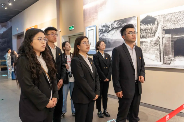 踏寻遵义红色足迹·强化国家安全教育丨马克思主义学院与现代服务与管理学院主题党日活动(图2)