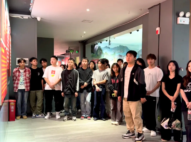 践行总体国家安全观 共筑国家安全防线丨马克思主义学院组织开展国家安全教育实践活动(图1) 践行总体国家安全观 共筑国家安全防线丨马克思主义学院组织开展国家安全教育实践活动(图1)