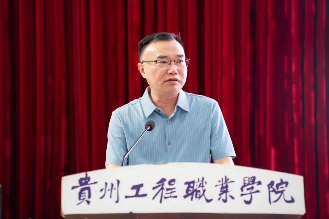 快讯丨beat365召开2025年春季学期期中教职工大会(图3) 快讯丨beat365召开2025年春季学期期中教职工大会(图3)