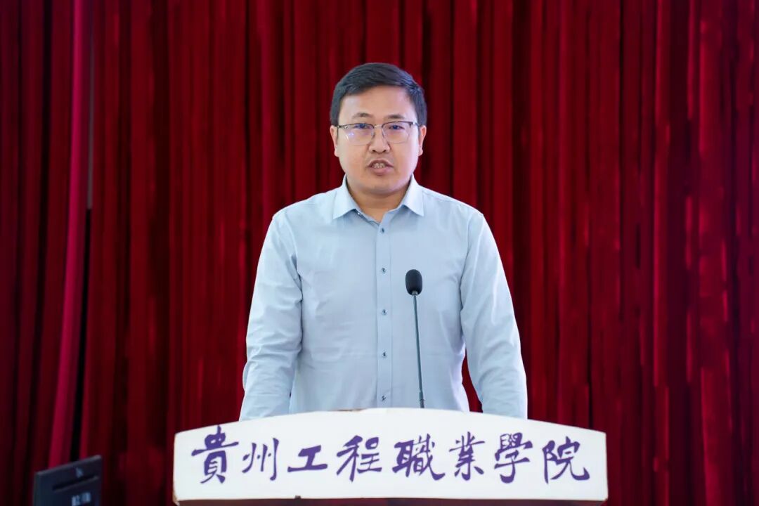 传承南丁格尔精神 共筑护理育人使命——beat365举办“5・12”国际护士节活动暨授帽仪式(图2) 传承南丁格尔精神 共筑护理育人使命——beat365举办“5・12”国际护士节活动暨授帽仪式(图2)