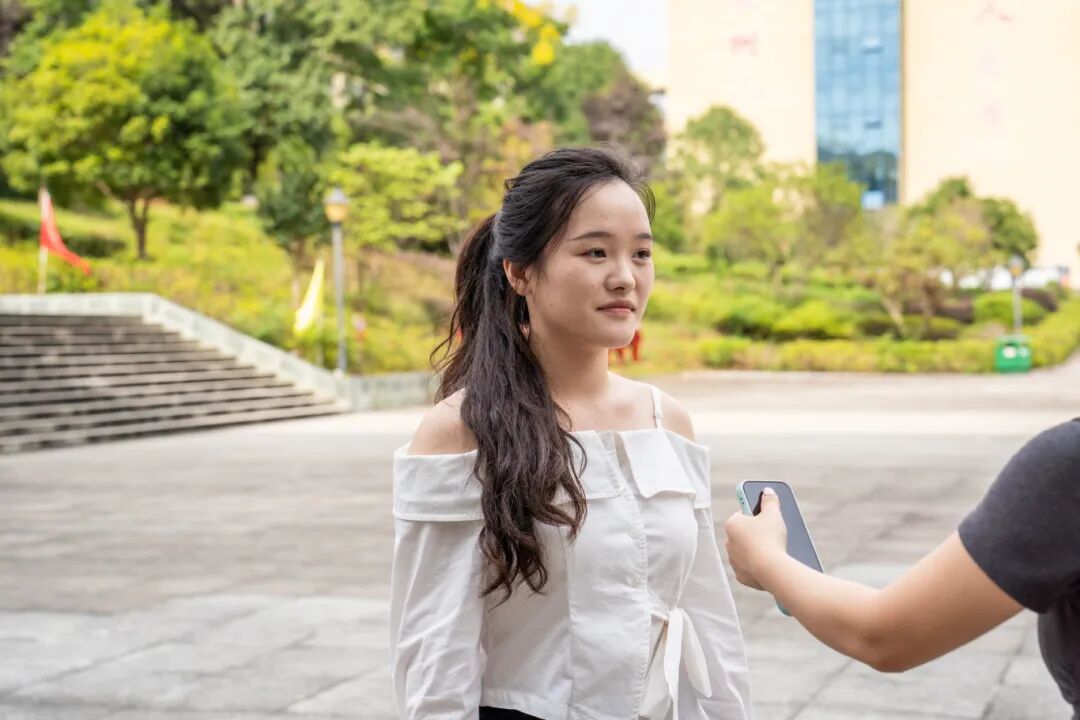 beat365英国官方网站集中收看纪念中国人民抗日战争暨世界反法西斯战争胜利80周年大会(图9)