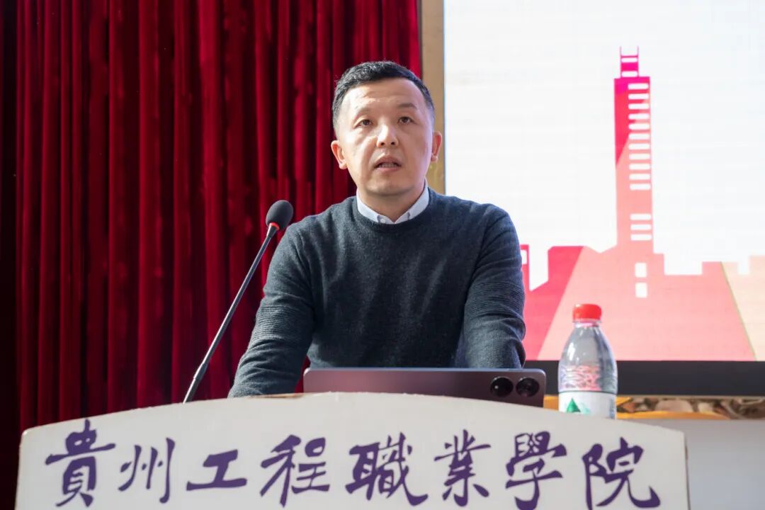 铜仁市人社局就业创业政策宣讲暨职业指导进校园活动在beat365举办(图3)