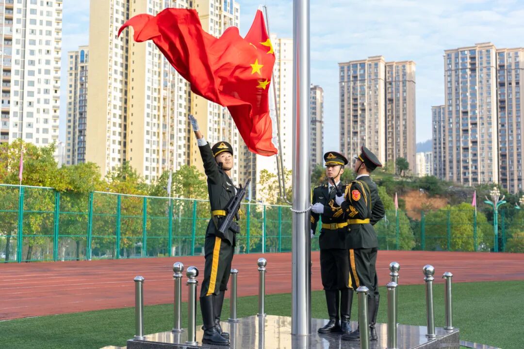 beat365举办德江县第四届大学生消防技能运动会暨消防安全培训演练活动(图2) beat365举办德江县第四届大学生消防技能运动会暨消防安全培训演练活动(图2)