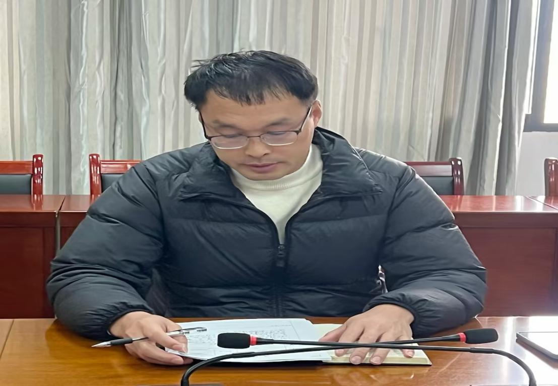 坚守师德底线，涵养高尚师风——基础教学部召开师德师风专题学习暨警示教育大会(图1)