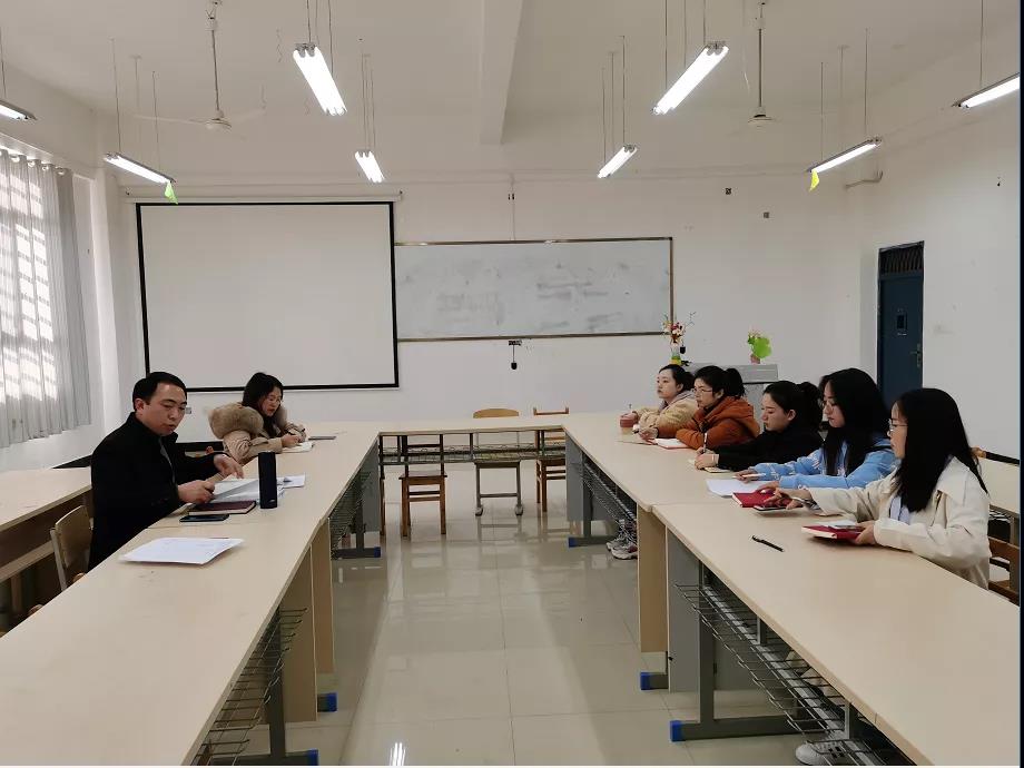 【党史学习教育】学党史、听党话、跟党走—经济与管理学院党员这样说(图2) 【党史学习教育】学党史、听党话、跟党走—经济与管理学院党员这样说(图2)