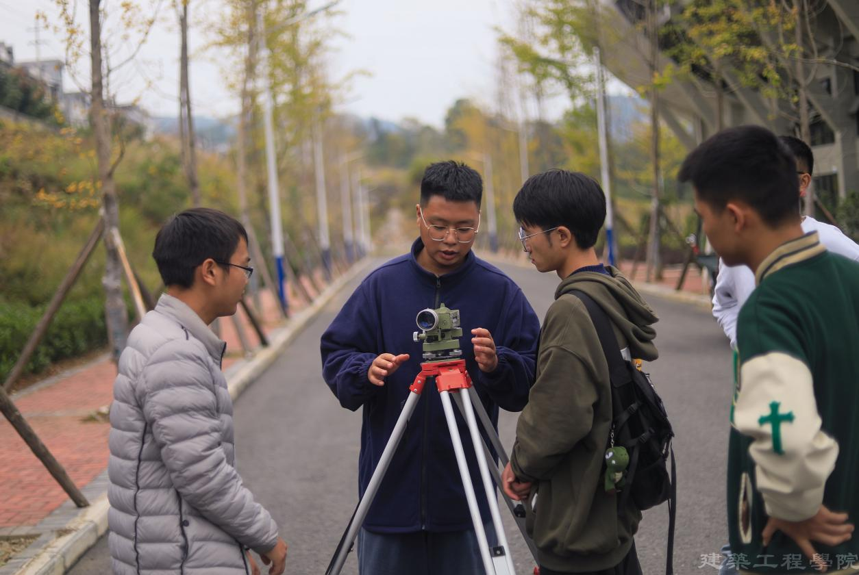 强化专业技能 弘扬工匠精神(图3) 强化专业技能 弘扬工匠精神(图3)