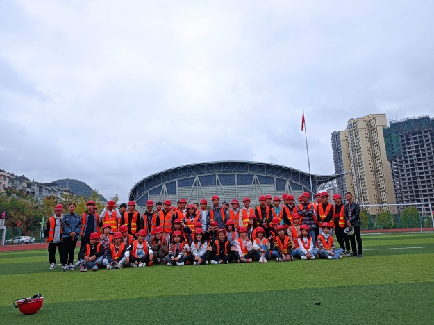 我院建筑室内设计专业开展 新生专业认识实习活动(图5) 我院建筑室内设计专业开展 新生专业认识实习活动(图5)